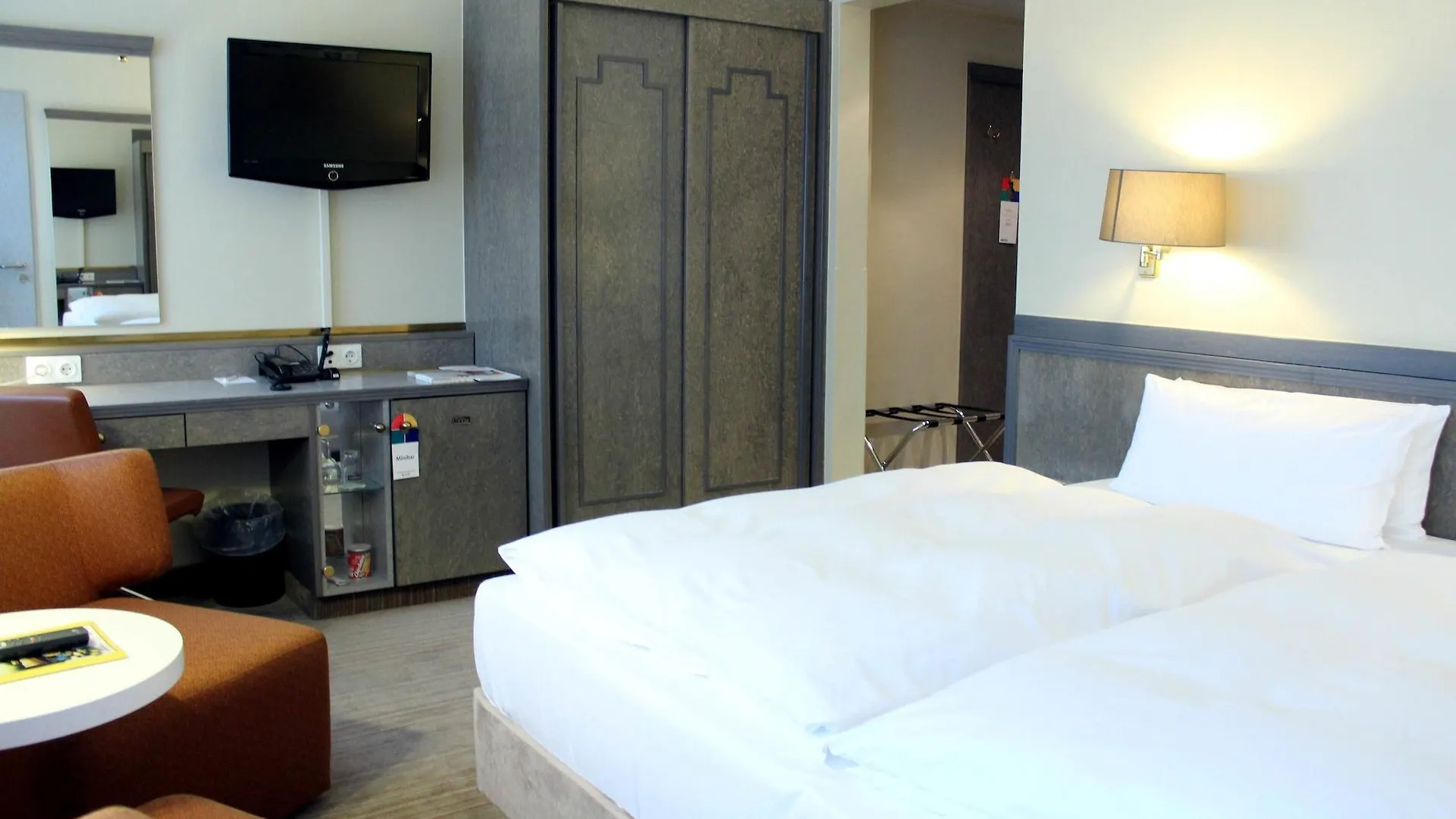 Mercure Hotel Dortmund Centrum 4*,